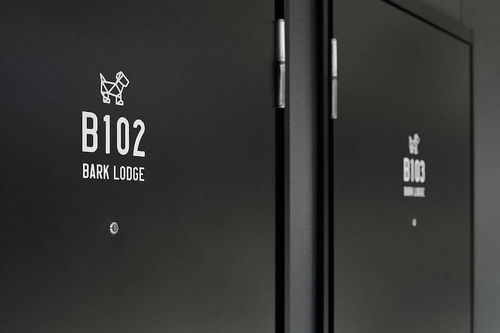 博物馆、纪念馆与陈列馆标识标牌导视系统 融合文化叙事与用户体验的设计制作要求